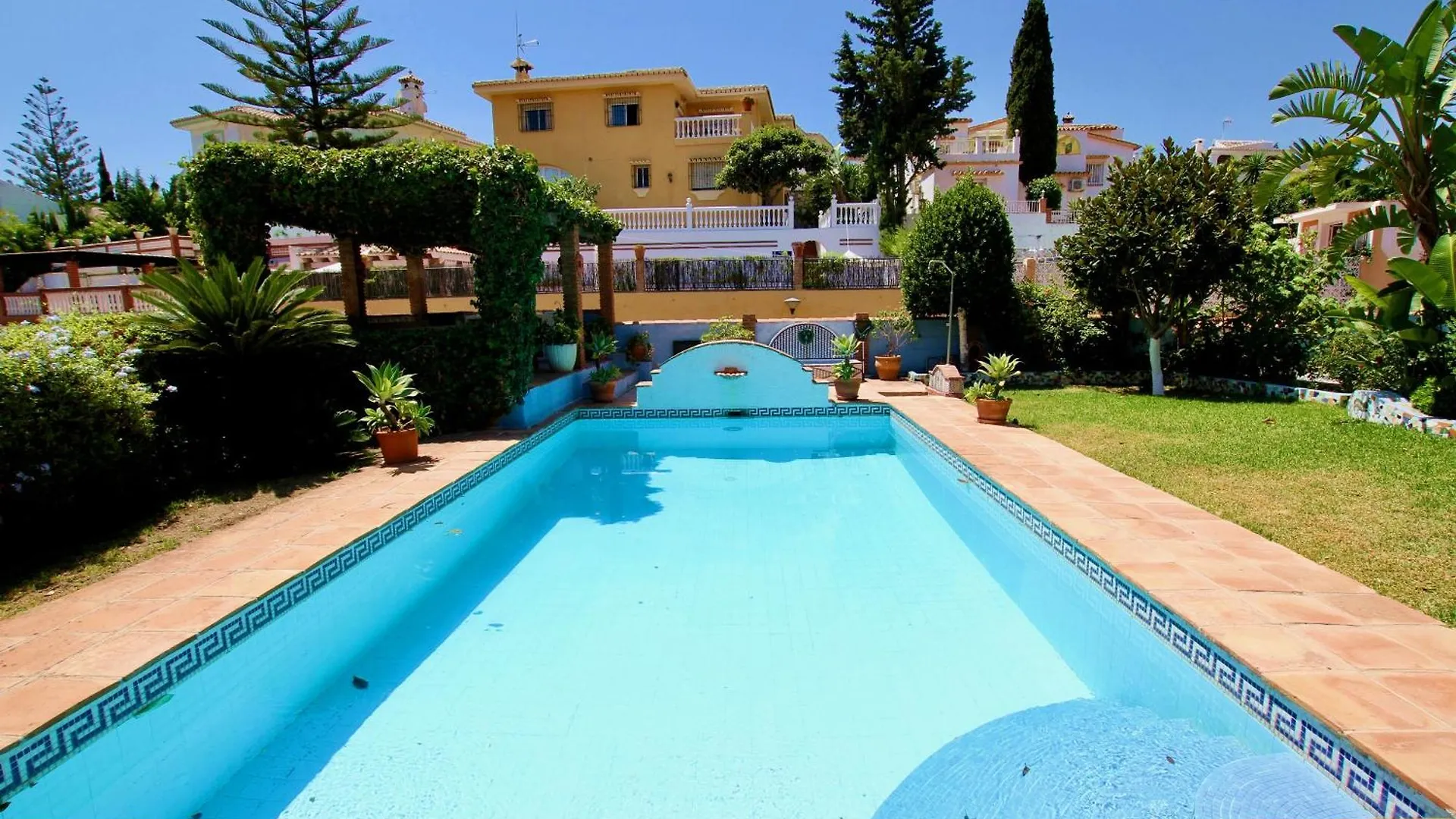 Private Pool Villa With Sea Views Near The Beach By Costarentals - Ref 249 Benalmadena
