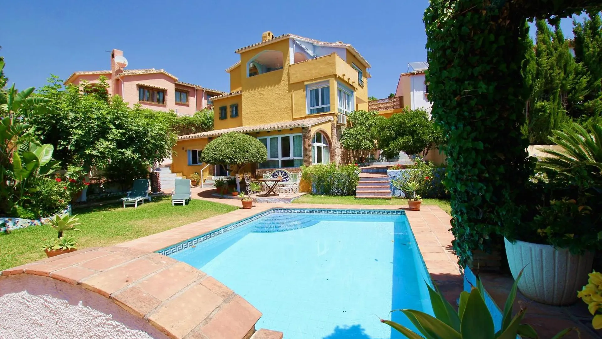 Private Pool Villa With Sea Views Near The Beach By Costarentals - Ref 249 Benalmadena