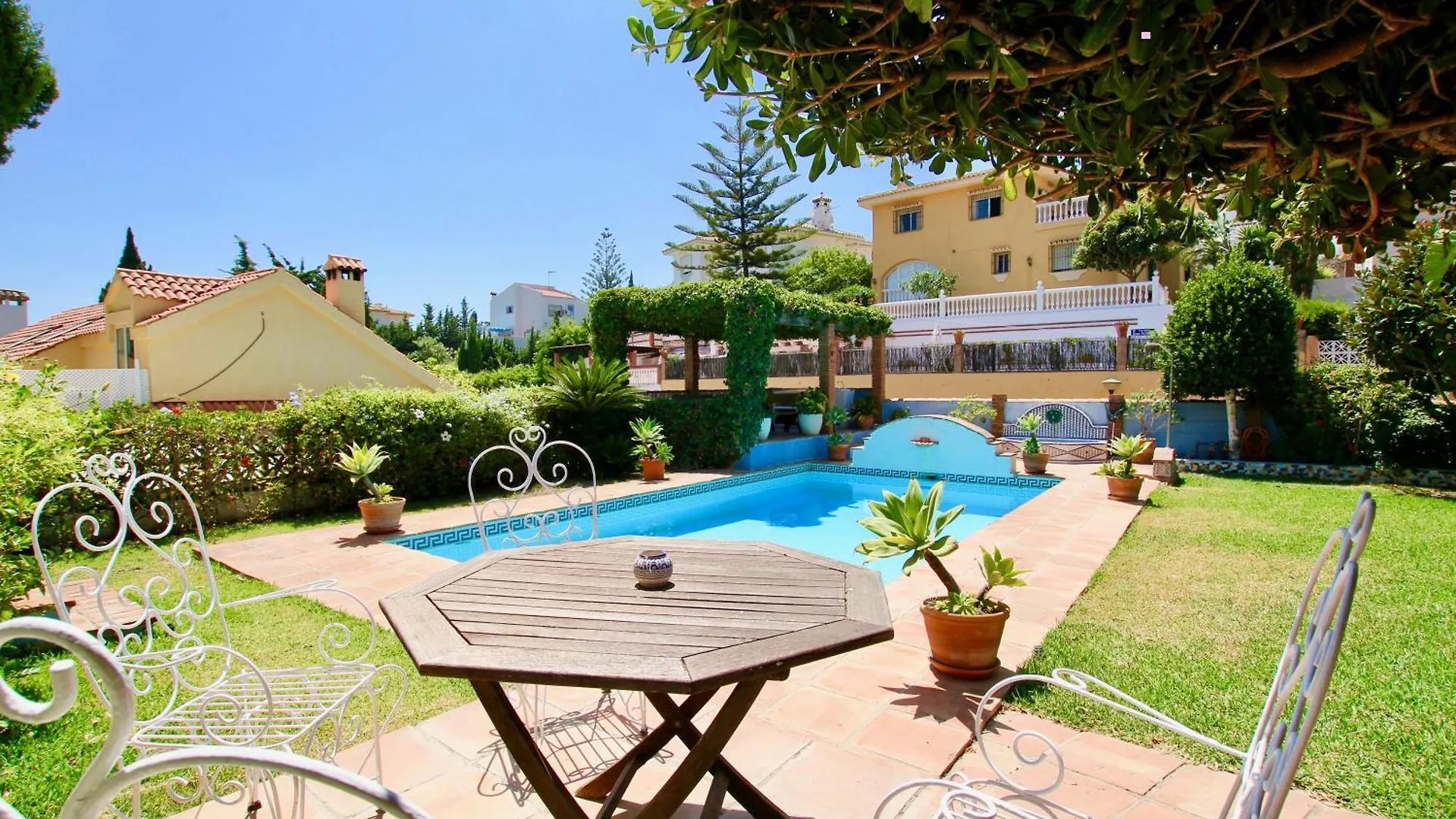 Private Pool Villa With Sea Views Near The Beach By Costarentals - Ref 249 Benalmadena